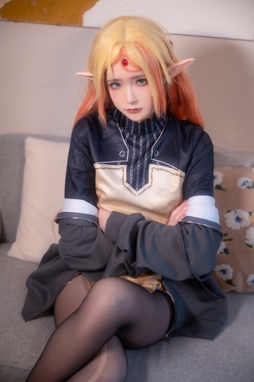 【cosplay/带剧情】weibo@拖拉大王 舅妈NTR（72P原图+35p剧情)【700M】-嘤嘤怪之家